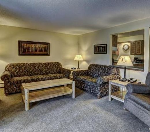 Lake Forest Resort