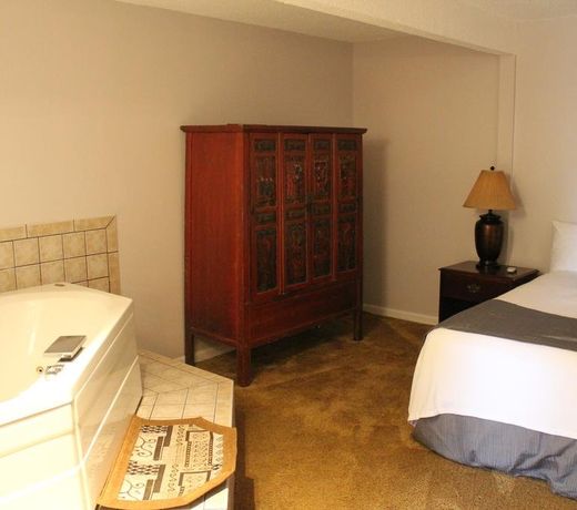 Brydan Suites
