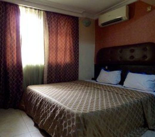 Easy Home Royal Suite