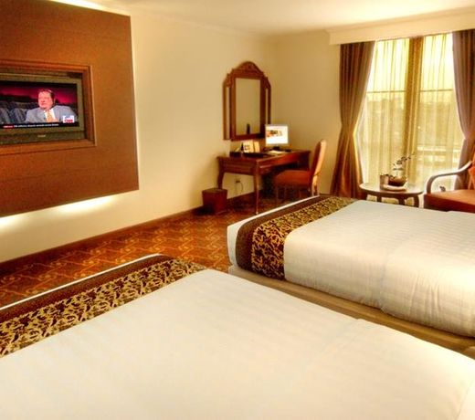 Arion Suites Hotel