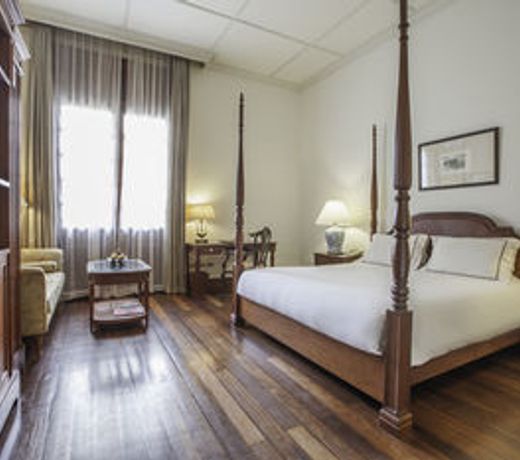 Settha Palace Hotel