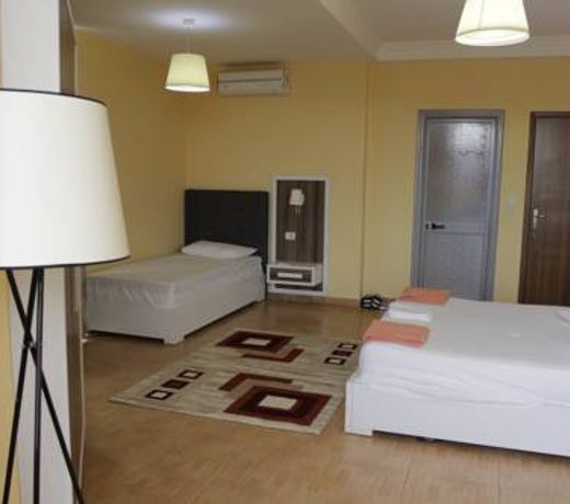 Star Hotel