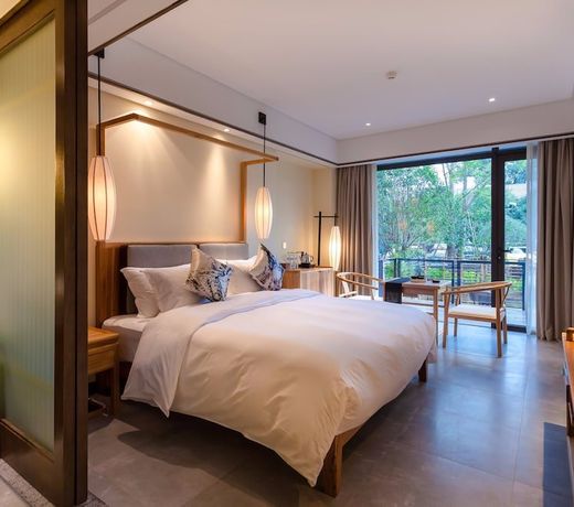Admirable day Hotel