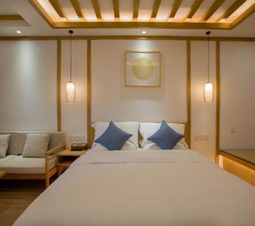 Jianshe Inn