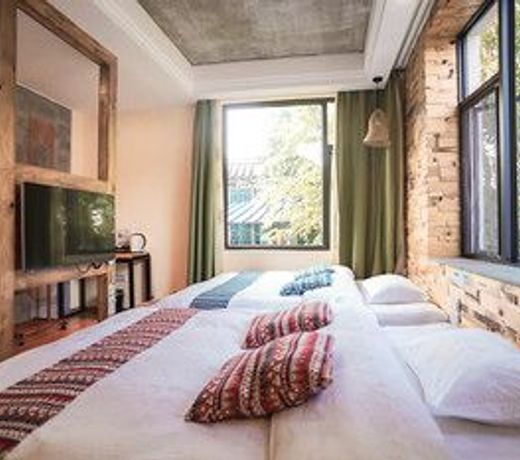 Dali Libai Holiday Inn