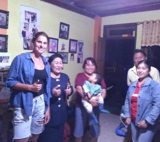Tomohon homestay Apelez House