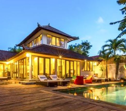 Luxury Villa Kudeta 300m BEACH and heart of Seminyak