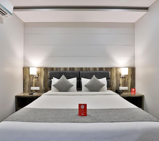 OYO 9120 Hotel Limra