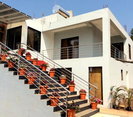 Treebo Trend Kuber Palace