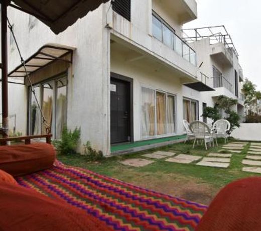 Modern 4 Bhk private pool villa no 1