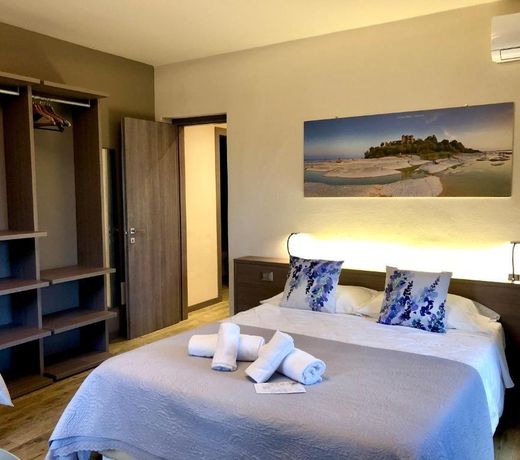 International Rooms & Apartments