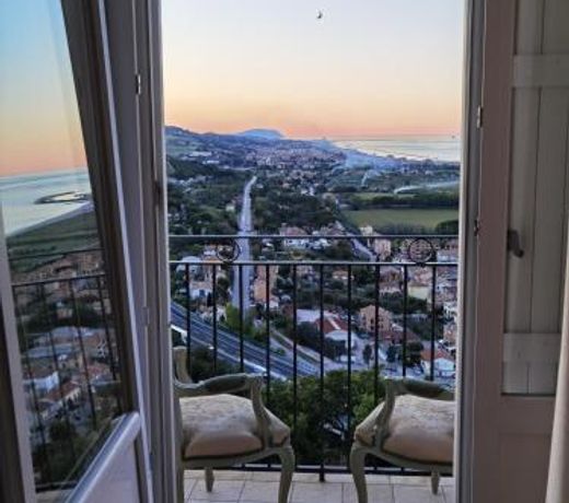 La Casa Di Torre Di Palme