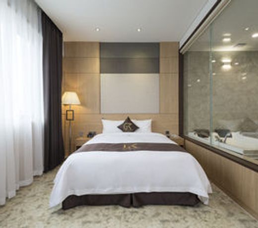 GoldRiver Hotel