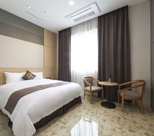 GoldRiver Hotel