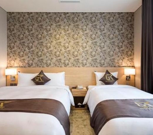 GoldRiver Hotel