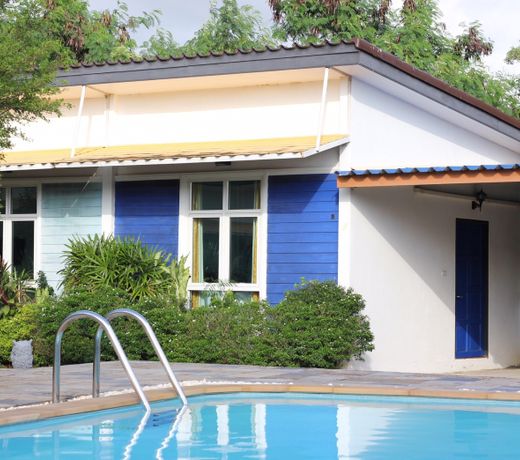 Topaas Resort And Swimmimg Pool