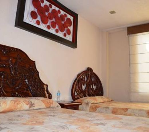 Hotel Real Azteca Zona Piel