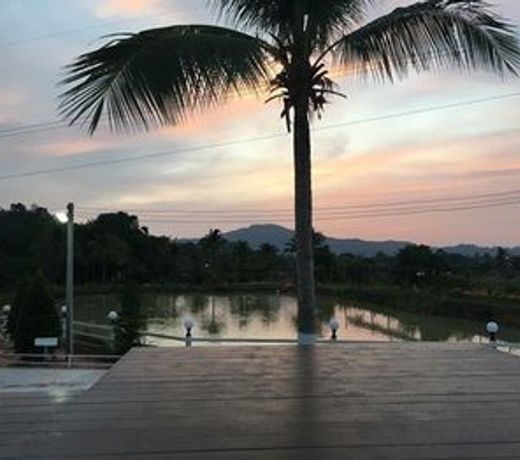 Wichuda Fishing Park & Homestay