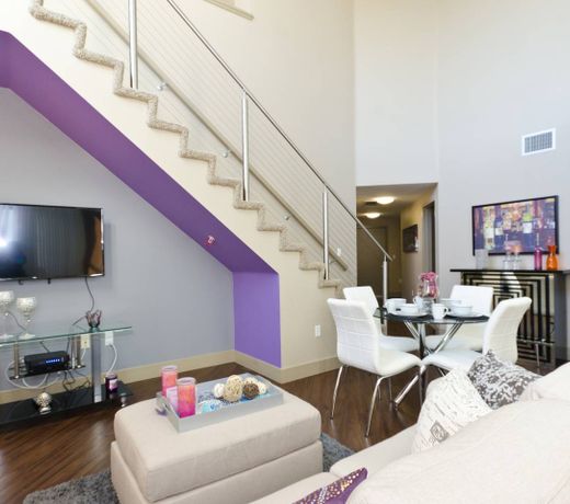 URBAN HOLLYWOOD BLVD DREAM PENTHOUSE 3BR/2BA+8BEDS
