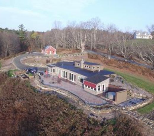 13 Hills Bed & Breakfast