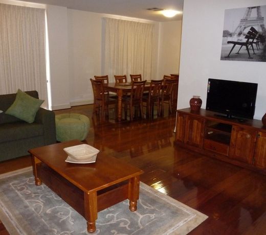 City Escape 3BD in Adelaides East End 6