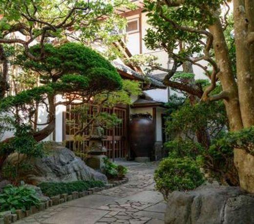 Atami Onsen Sakuraya Ryokan