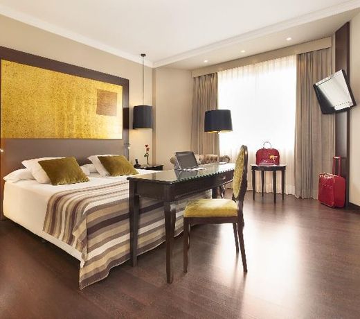 Ayre Hotel Astoria Palace