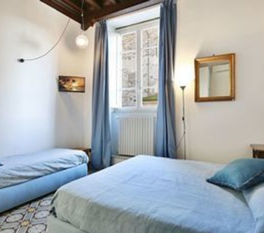 B&b Pergola House