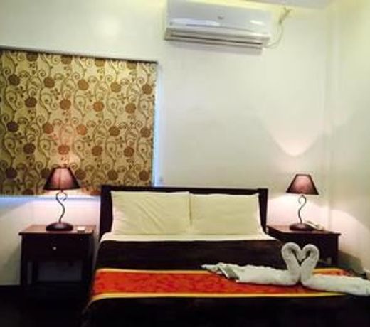 Jo Carter's Hotel & Suites