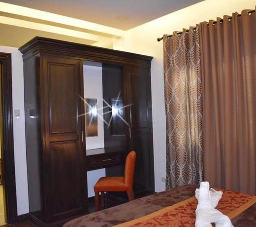 Jo Carter's Hotel & Suites
