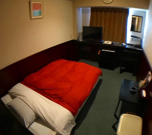 Shinmaebashi Station Hotel