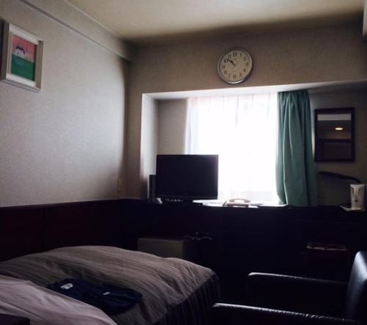 Shinmaebashi Station Hotel
