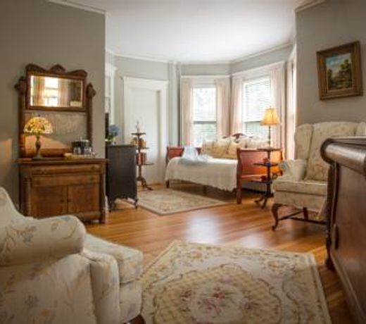 The Lion and the Rose Bed and Breakfast