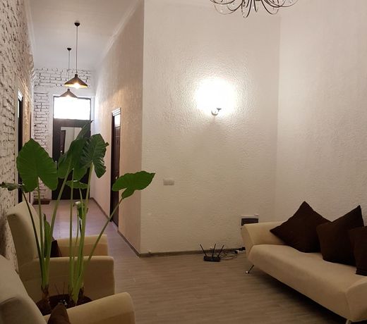 Green flower hotel