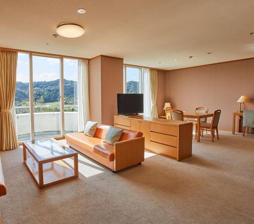 Kamogawa Country Hotel