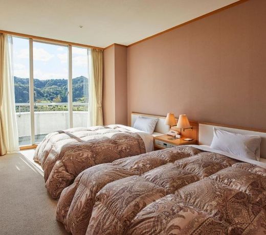 Kamogawa Country Hotel