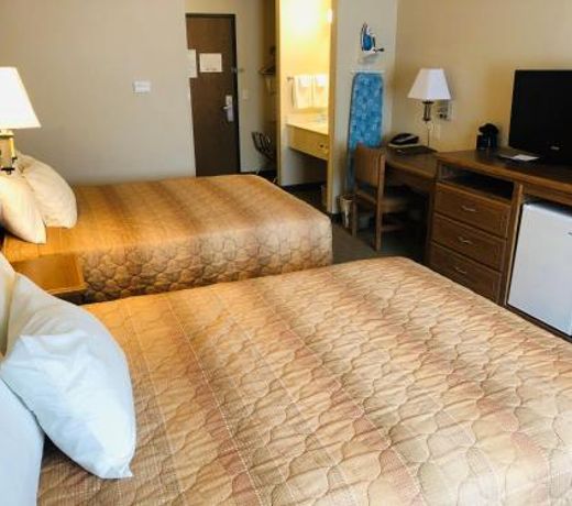 Shenandoah Inn & Suites