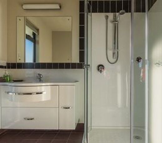 Loch Vista Lake View Villa Accommodation