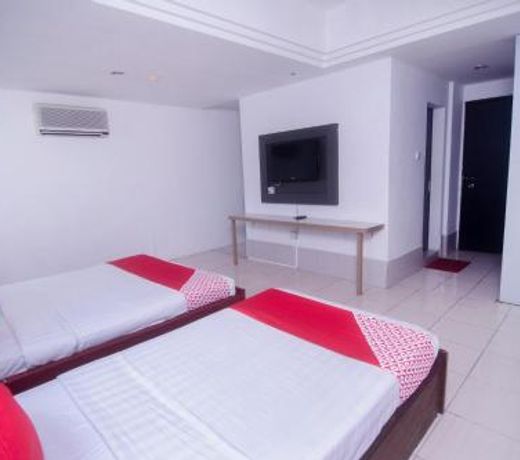 OYO 991 Mayfair Hotel