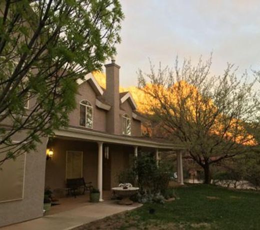 Novel House Inn at Zion