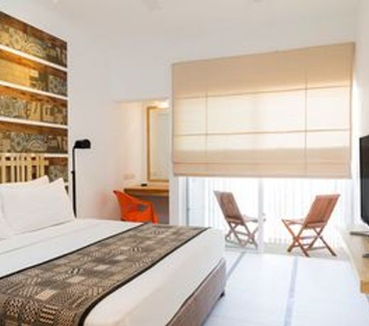 Hotel J, Unawatuna
