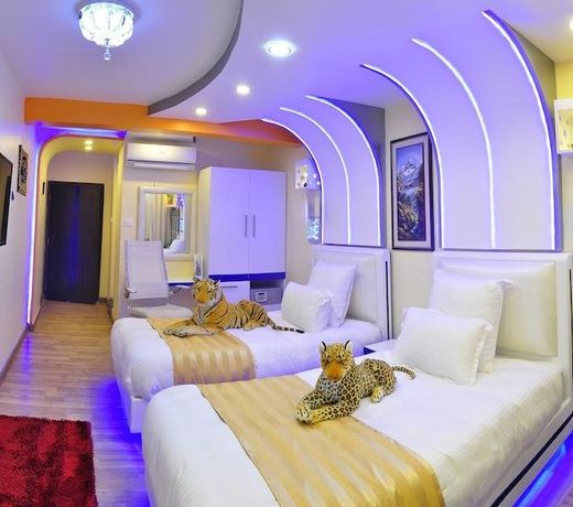 Royal Penguin Boutique Hotel & Spa