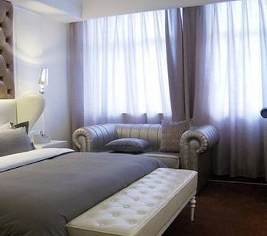 Yancheng Youth Club and Reading Hotel