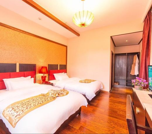 Le Hoo Hotel