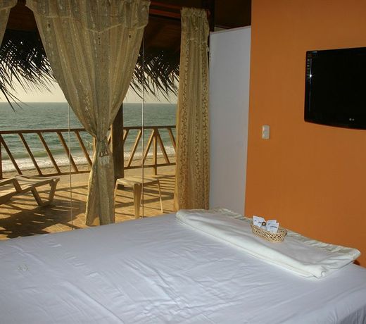 Sahara Mancora