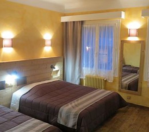 Savoy Hotel & Restaurant