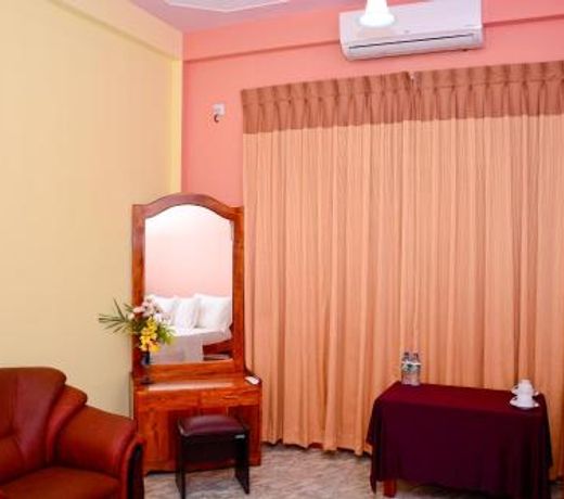 Papaa Palace