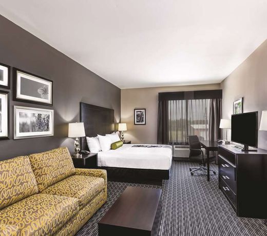 La Quinta by Wyndham Rockport - Fulton