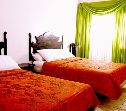 U.W. Oasis HotelÂ´s
