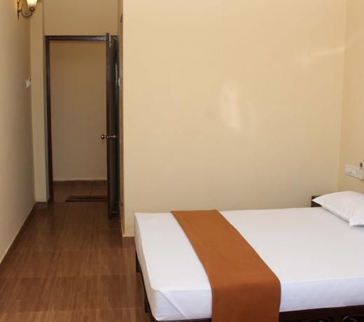 Amoura Guest House